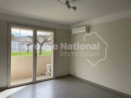 Appartement de type 2/3 en rdc sur ROGNAC avec Balcon, - Photo 5