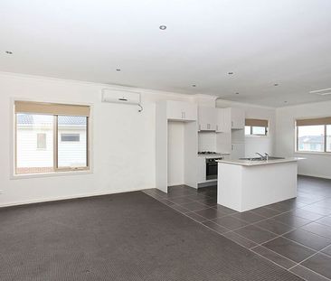 6/29 Ardsley Circuit, Craigieburn VIC 3064 - Photo 6