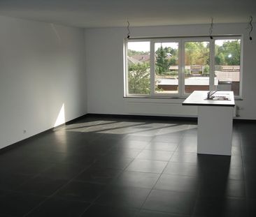 Appartement te huur - Photo 1