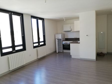 Location Appartement 2 pièces 46m² - Photo 4