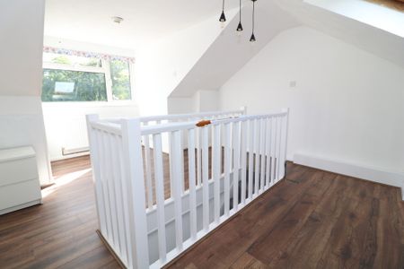 Horsham Road, Beare Green, Dorking, RH5 - Photo 4