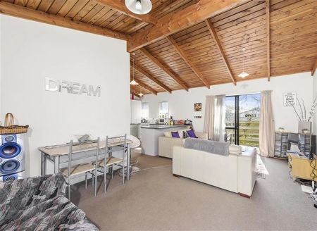 Refreshed and Ready on Eversham - Mt Maunganui - Photo 3
