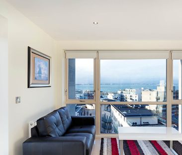 The Lighthouse, Dun laoghaire - Photo 1