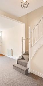 2 bedroom terraced house to rent - Photo 4