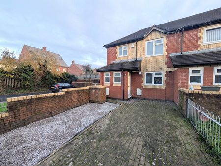 A 3 Bedroom Terraced - Photo 4