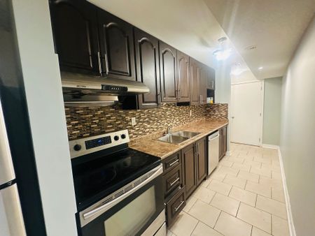 For Lease - 776 Mccue Drive, Oshawa, Ontario - Photo 3