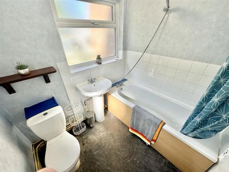 2 bedroom terraced house to rent - Photo 3