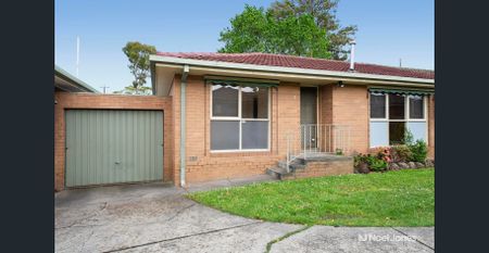 CONVENIENTLY LOCATED, FRESHLY UPDATED TWO-BEDROOM UNIT - Photo 5