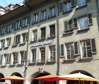 Luxuriöses Wohnen oberhalb des legendären Aarbergerhofs! - Photo 2