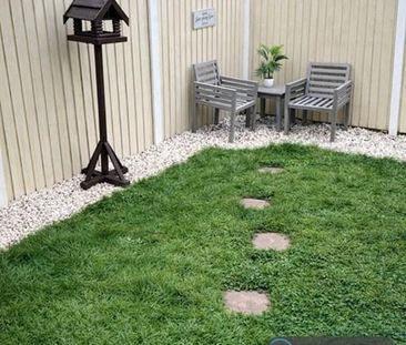 2 bedroom semi-detached house to rent - Photo 6