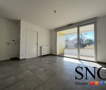 T2 AVEC TERRASSE ET PARKING - Photo 2