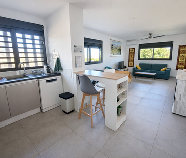 Location Appartement 2 pièces 50m² LA POSSESSION 97419 - Photo 2