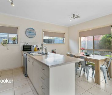 NEAT AND SWEET!! - Photo 5