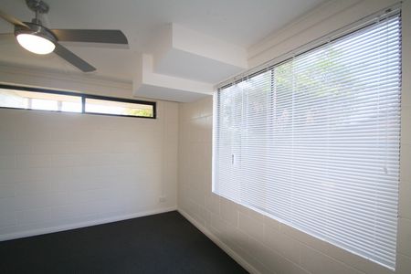 Coffs Harbour, 19b Perry Drive - Photo 2