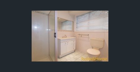 East Dubbo - Photo 3