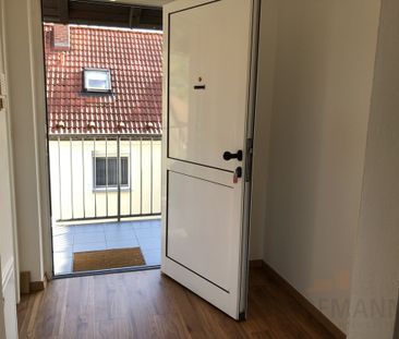 Nürnberg Nord: 1-1/2 Zimmer Dachatelier Wohnung, Einbau-Küche,Garag... - Photo 1