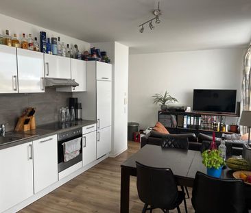 Mit Dachterrasse! Helle, moderne und wirklich schöne 2 Zimmer-Wohnung Nähe JuWi-Campus+Sportwissenschaften, Kugelberg 71, Gießen - Foto 2