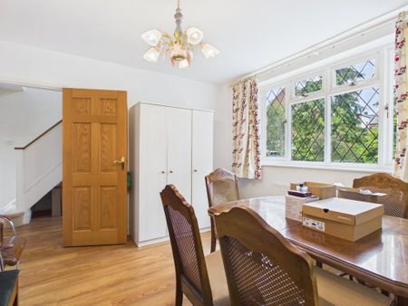 4 bedroom detached house to rent - Photo 3