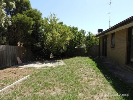 15 Lawford Street, DONCASTER - Photo 5