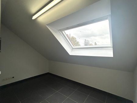 Volledig gerenoveerd, modern appartement te Leefdaal - Photo 4