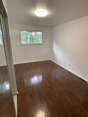 For Lease - 143 Chester Le Boulevard Unit# Unit 2, Toronto, Ontario - Photo 1