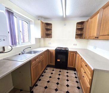 2 bedroom terraced house to rent - Photo 3