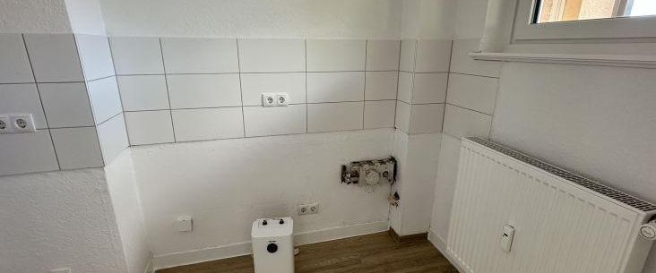 + 1 Zimmer mit modernisiertem Badezimmer und Balkon + - Foto 1