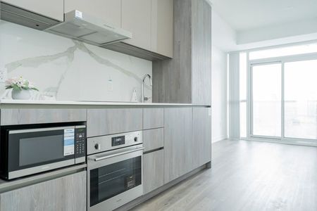 For Lease - 8 Interchange Way Unit# 2907, Vaughan, Ontario - Photo 4