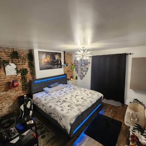 Centre-Sud - Superbe 5 1/2 Pour 1er Aout - Photo 2