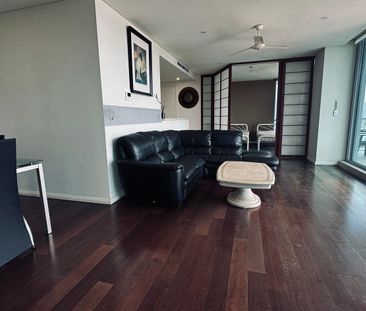 2-Bedroom Apartment with Stunning Views – 22nd Floor - Photo 2