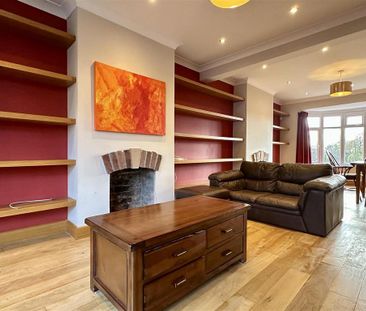 5 bedroom semi-detached house to rent - Photo 2