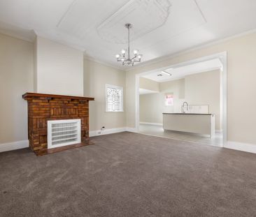 Charming Four-Bedroom Home in the Heart of Ballarat CBD - Photo 1