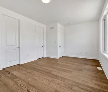 For Lease - 37 Lally Terrace, Barrie, Ontario - Photo 2