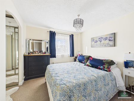 Maidenbower - Photo 5