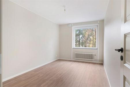 Södertälje - 3rok - tillsv - 16.100kr/mån - Photo 3