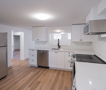 For Lease - 2137 Mount Forest Drive Unit# Lower, Burlington, Ontario - Photo 2