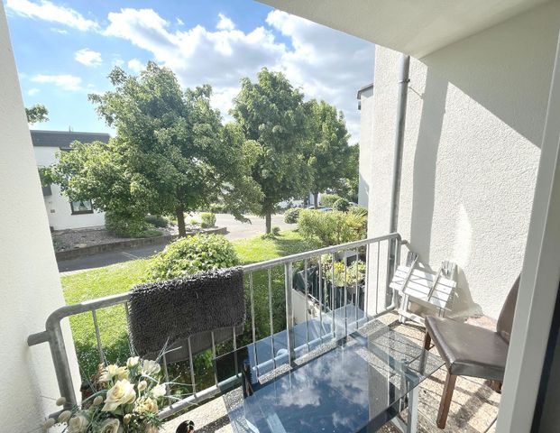 Trier-Feyen-Charmante Voll-Möblierte 3-Zimmer-Wohnung (69,00 m²) mit Südbalkon und Einbauküche - Photo 1