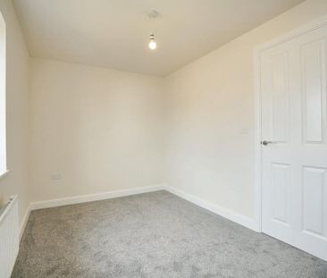 2 bedroom detached house to rent - Photo 3