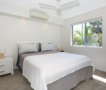 Beautiful Apartment in Boutique Complex - Photo 4