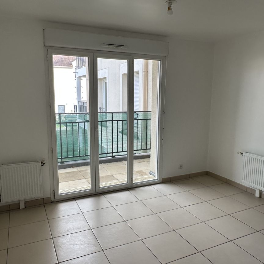 Location Appartement 2 pièces 35m² ST FARGEAU PONTHIERRY 77310 - Photo 1