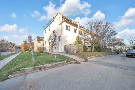 For Lease - 1058 Falgarwood Drive Unit# 132, Oakville, Ontario - Photo 2