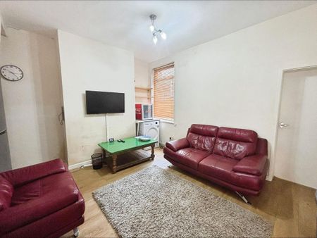 3 bedroom terraced house to rent - Photo 2