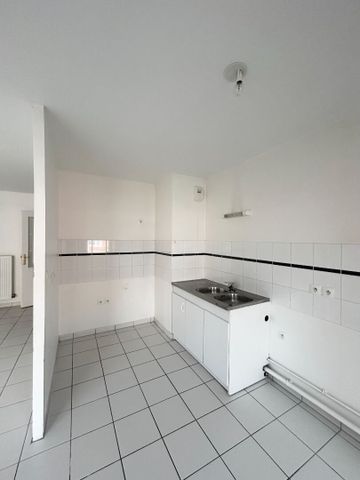 Location Appartement 3 pièces 65m² - Photo 5