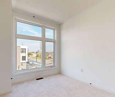 For Lease - 7 Bateson Street, Ajax, Ontario - Photo 6