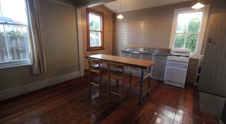 FIVE BEDROOMS, CENTRAL CITY - Photo 3