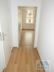 Liebknechtstr. 58, Wohnung 4 ~~~ Einbauküche, Balkon, Bad mit Dusche, Abstellraum, Haus mit Aufzug - Photo 2