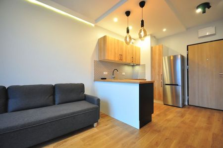 Kawalerka z sypialnią, balkonem i garażem. - Zdjęcie 2