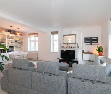 3 Bed Flat, Wendover Court, NW2 - Photo 4