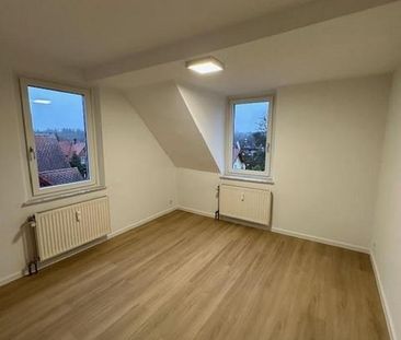 Erstbezug nach Sanierung! 2 Zimmer plus große Wohnküche, inkl. EBK ... - Photo 1