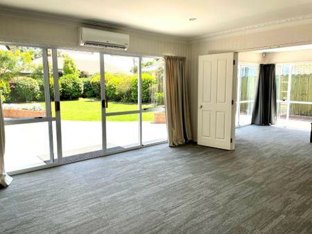 WELL PRESENTED IN POPULAR CONIFER GROVE - Photo 2